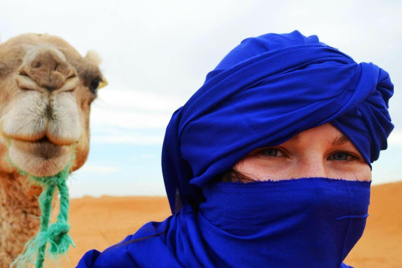 Camp Sahara Dunes Hotell M'Hamid Exteriör bild